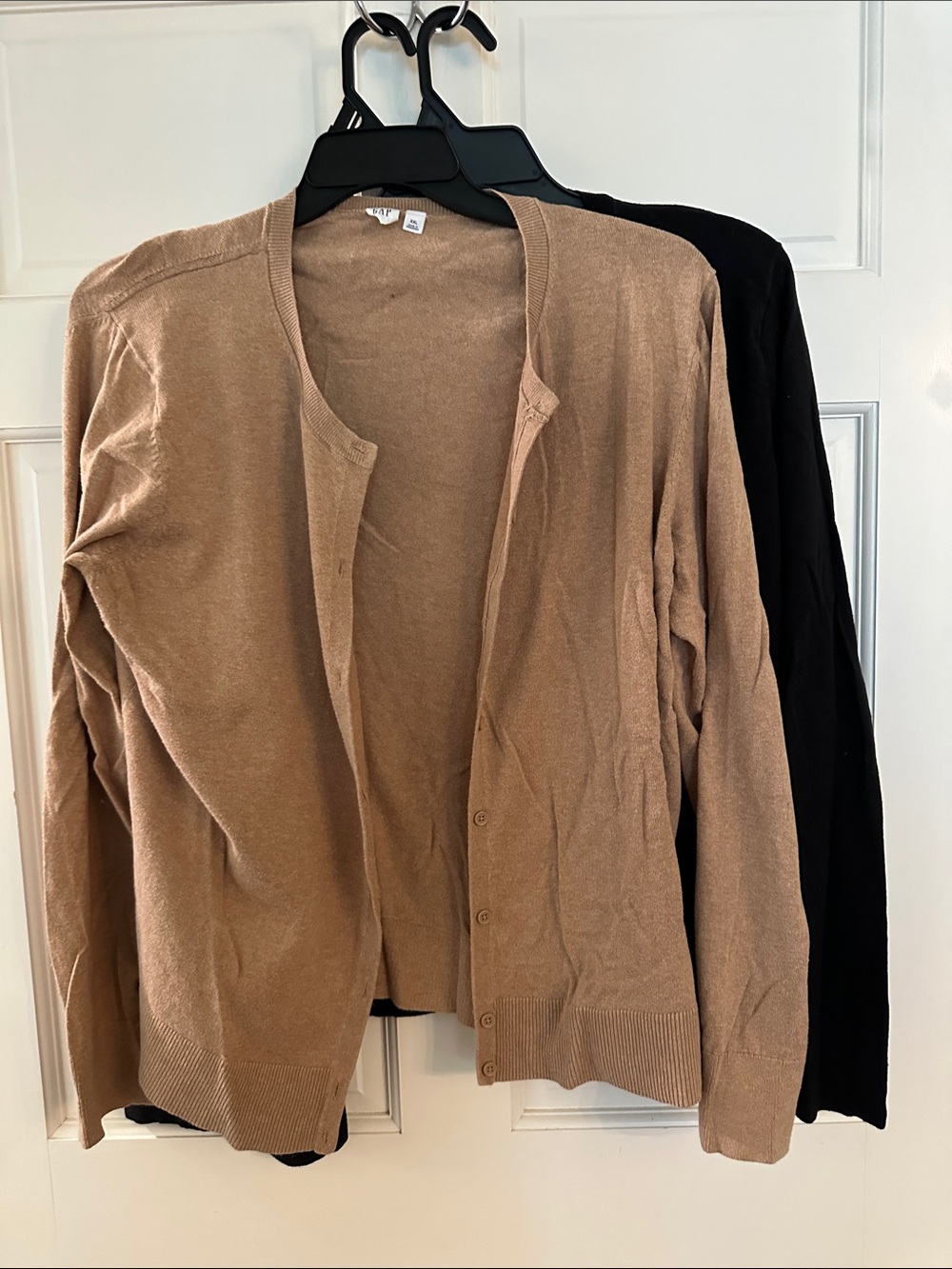 GAP Women's Beige and Black Cardigan Set